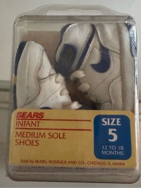 Vintage Nike Infant White and Blue Leather